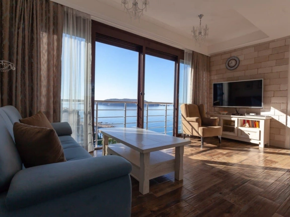 Dvosoban stan 115 m² – Rafailovići, Budva — fotografija 6