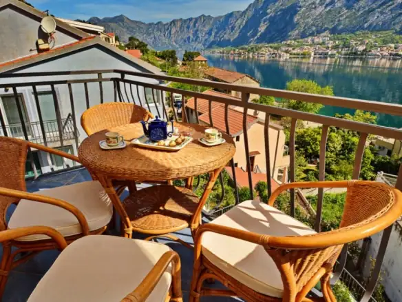 Kuća – Prčanj, Kotor — fotografija 10
