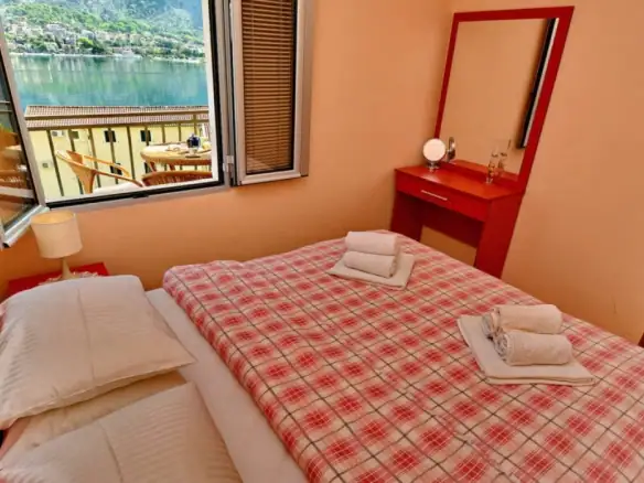 Kuća – Prčanj, Kotor — fotografija 12