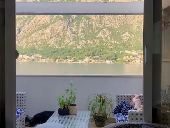 Kuća sa bazenom u Prčanju