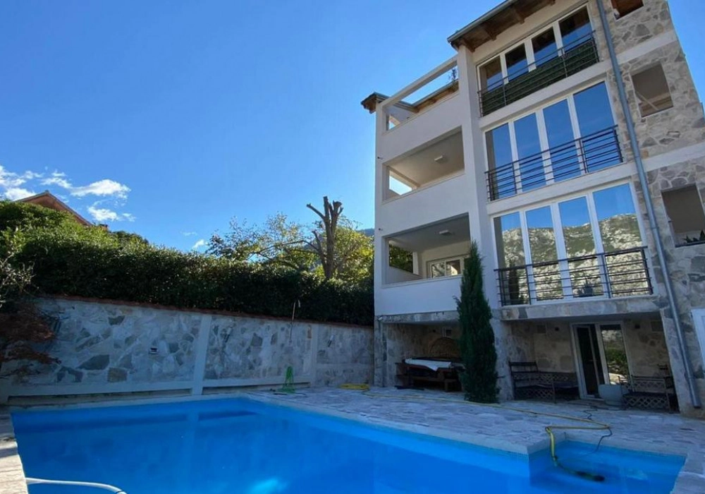 Kuca-sa-bazenom-u-Prcanju-Kotor-7 Kuća 273 m² – Prčanj, Kotor — fotografija 8