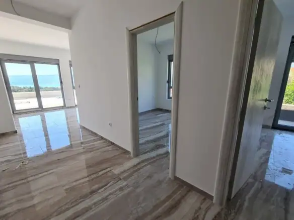 Dvosoban stan 230 m² – Mažina, Tivat — fotografija 6