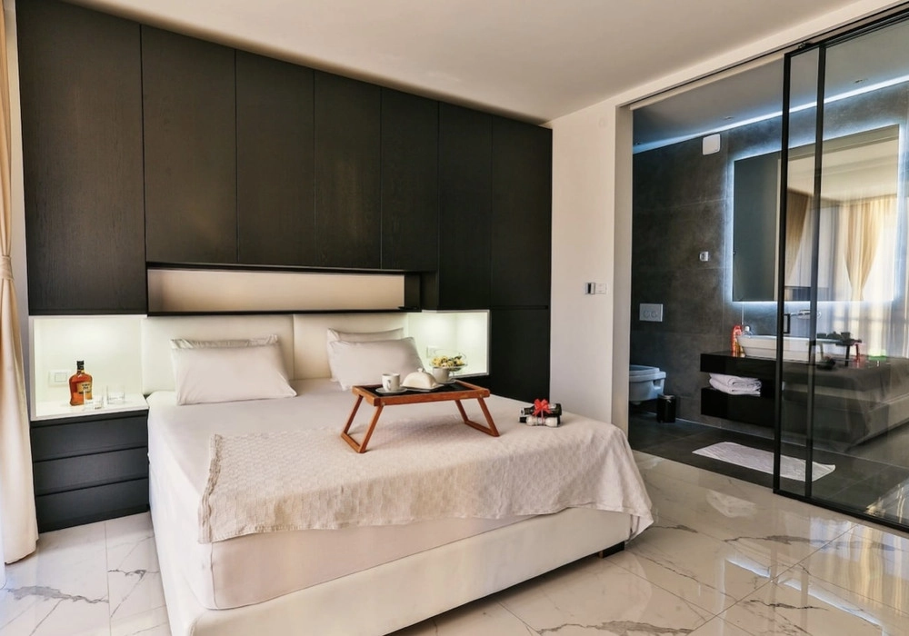 Trosoban-stan-sa-bazenom-u-Rafailovicima-Budva-3 Trosoban stan 300 m² – Rafailovići, Budva — fotografija 4