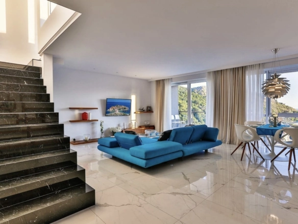 Trosoban stan 300 m² – Rafailovići, Budva — fotografija 10