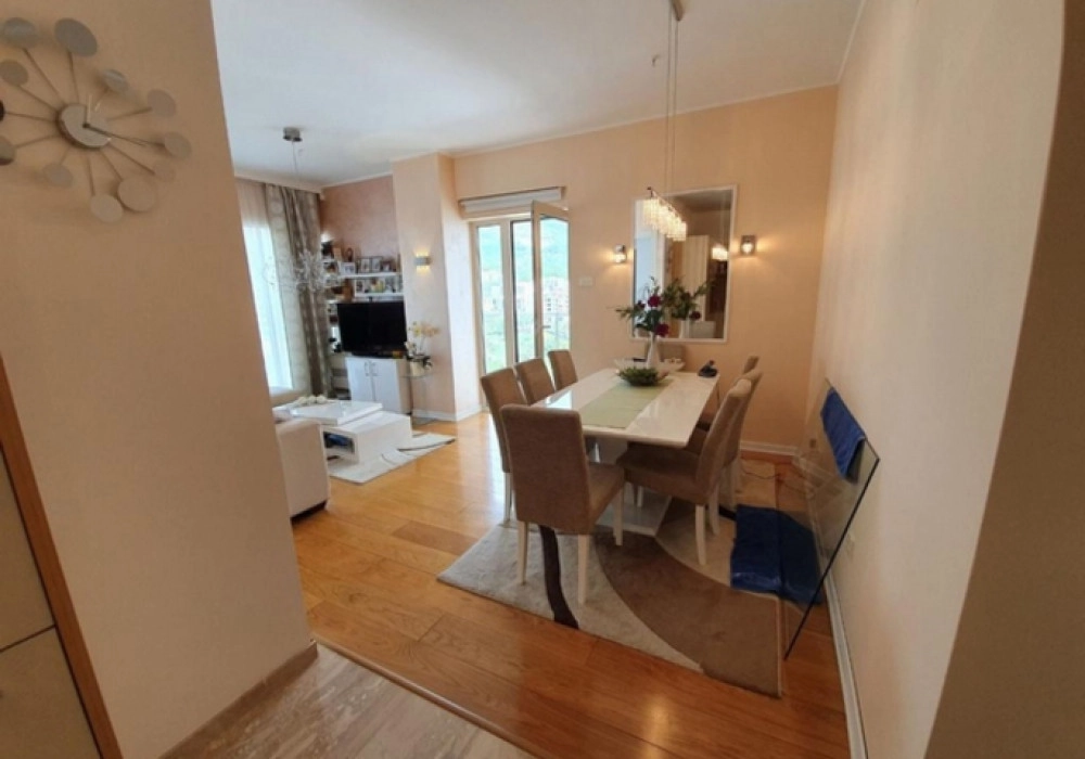 Dvosoban-stan-u-centru-Budve-kompleks-Tre-Kane-7 Dvosoban stan 86 m² – Centar, Budva — fotografija 8