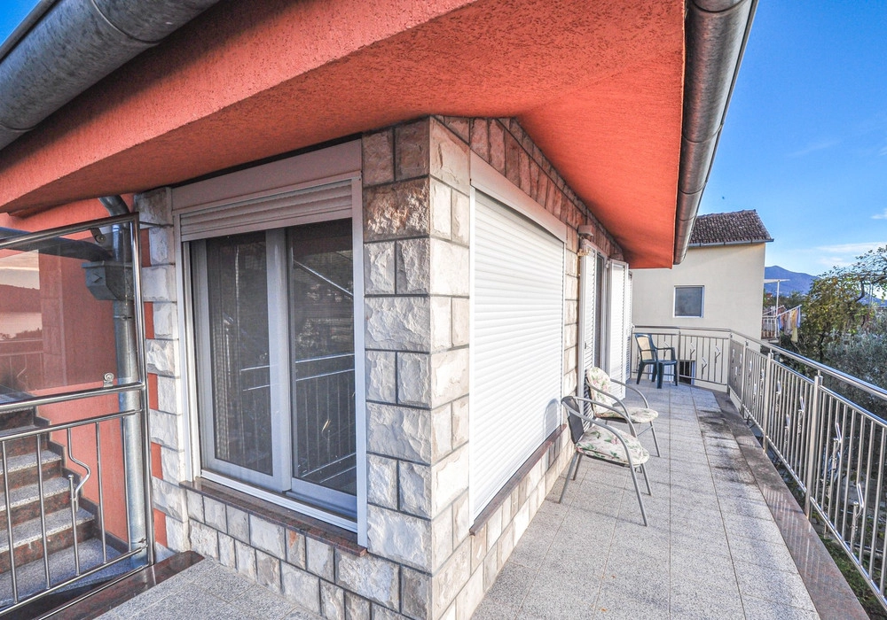 Kuca-sa-pogledom-na-more-u-Gorici-Tivat-8 Kuća – Gorica, Tivat — fotografija 9