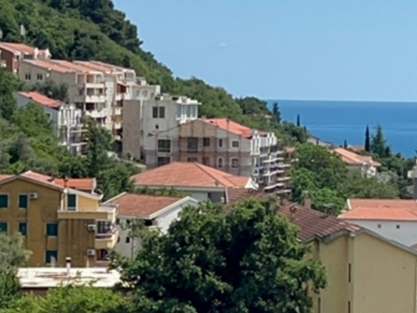 Jednosoban stan sa bazenom u Podkošljunu