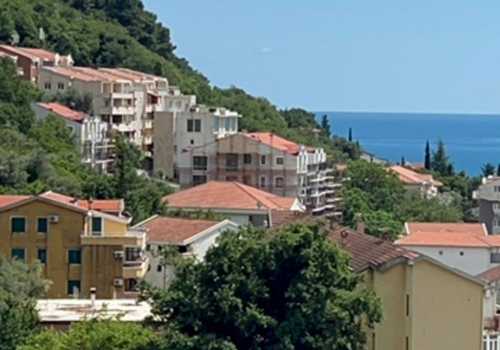 Jednosoban-stan-sa-bazenom-u-Podkosljunu-Budva Jednosoban stan sa bazenom u Podkošljunu