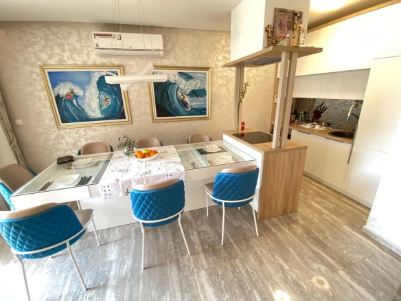 Trosoban stan 188 m² – Rafailovići, Budva — fotografija 15