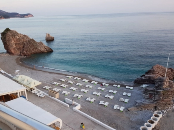 Trosoban stan 180 m² – Rafailovići, Budva — fotografija 14