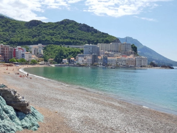 Trosoban stan 180 m² – Rafailovići, Budva — fotografija 15