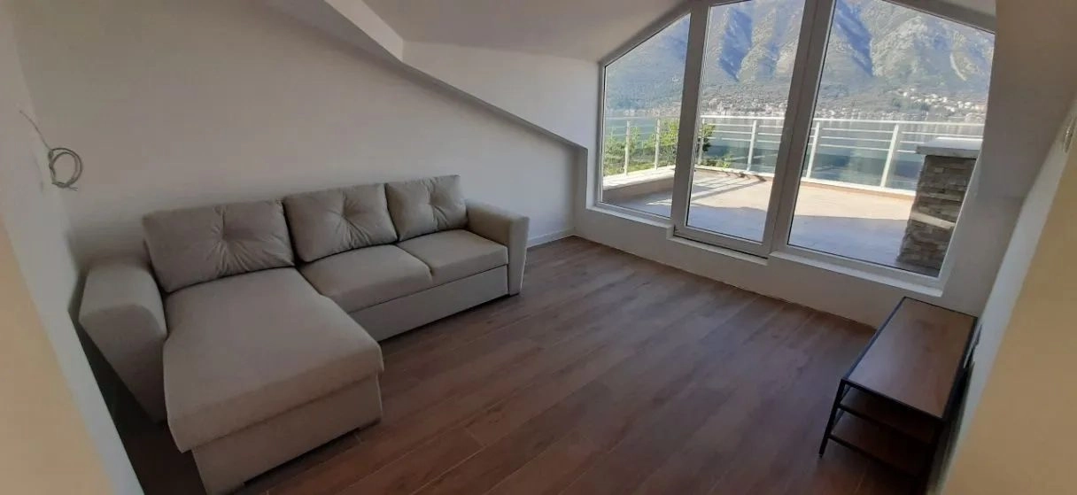 Trosoban-stan-171-m²-u-Dobroti-Kotor-9 Trosoban stan – Dobrota, Kotor — fotografija 10