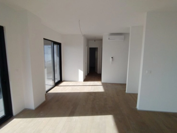 Trosoban stan 121 m² – Gospoština, Budva — fotografija 15