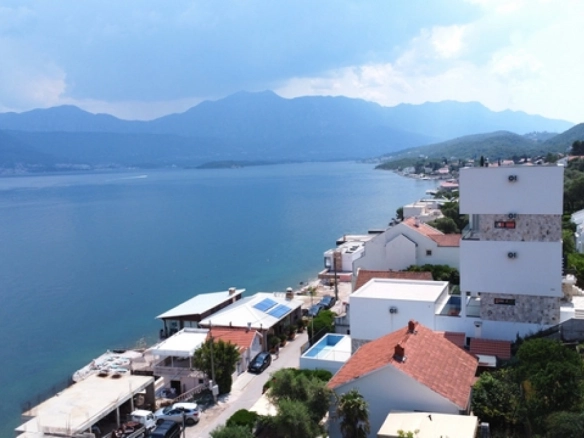 Nova kuća sa bazenom u Krašićima