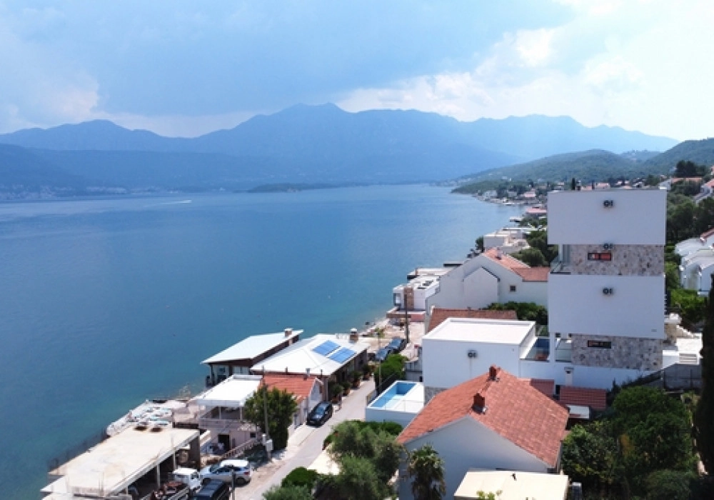 Nova-kuca-sa-bazenom-u-Krasicima-Tivat Nova kuća sa bazenom u Krašićima