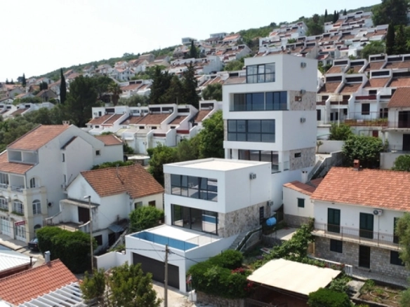 Kuća – Krašići, Tivat — fotografija 3
