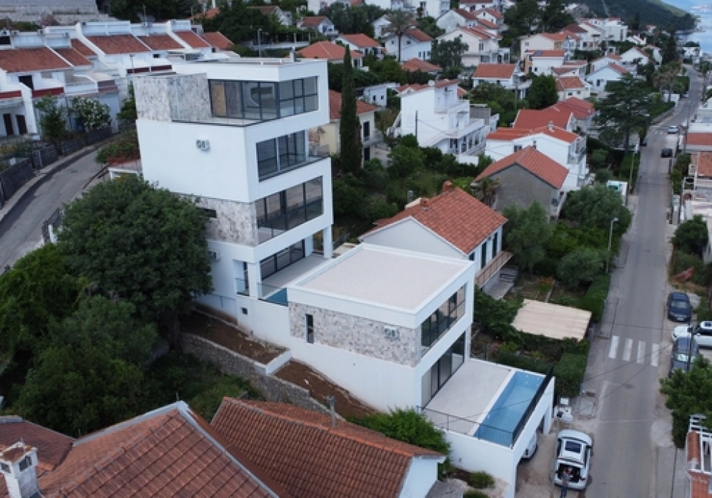 Nova-kuca-sa-bazenom-u-Krasicima-Tivat-14 Kuća – Krašići, Tivat — fotografija 15