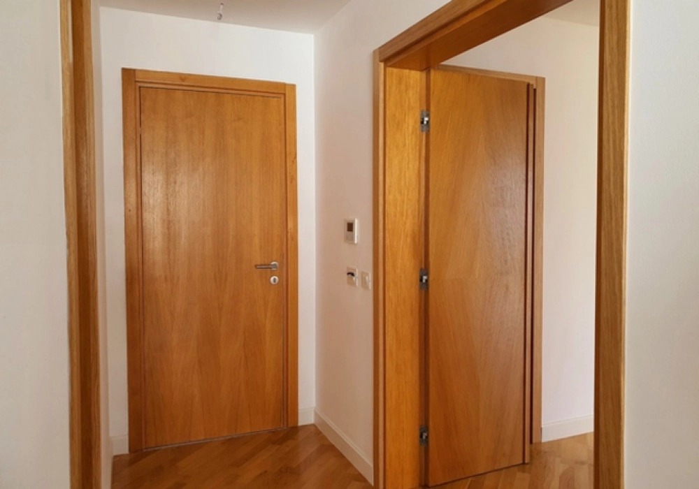 Trosoban-stan-sa-pogledom-na-more-u-Dobroti-Kotor-12 Trosoban stan 208 m² – Dobrota, Kotor — fotografija 13