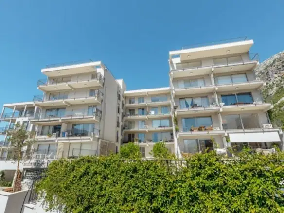Trosoban stan 208 m² – Dobrota, Kotor — fotografija 14