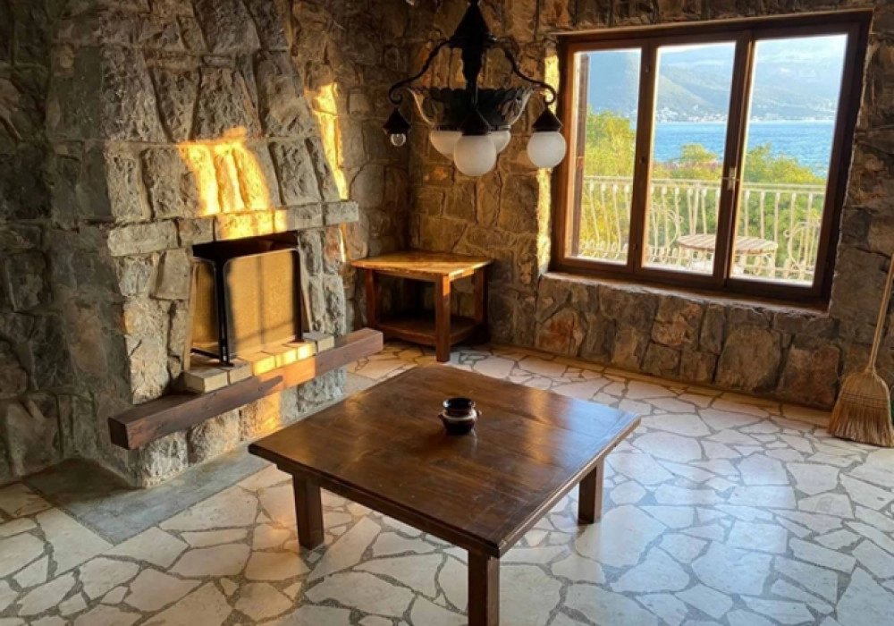 Kamena-kuca-uz-more-u-Kumboru-Herceg-Novi-2 Kuća – Kumbor, Herceg Novi — fotografija 3