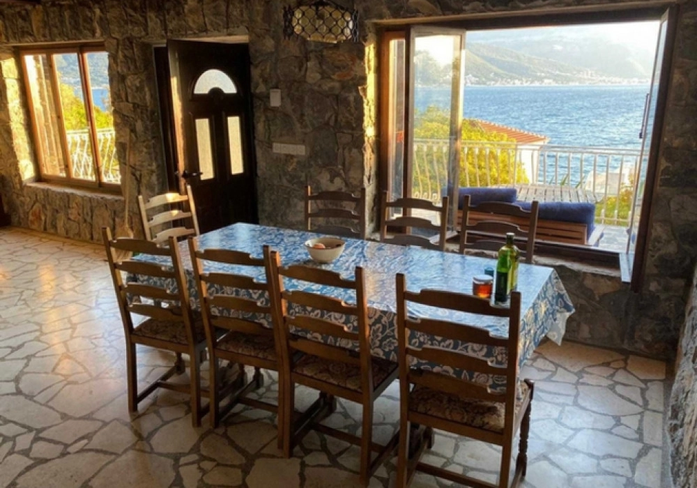 Kamena-kuca-uz-more-u-Kumboru-Herceg-Novi-4 Kuća – Kumbor, Herceg Novi — fotografija 5