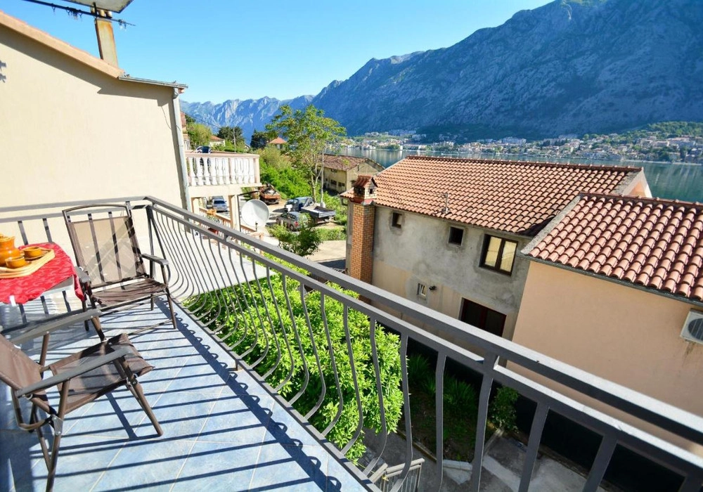 Hotel-sa-pogledom-na-more-u-Muu-Kotor-10 Hotel 450 m² – Muo, Kotor — fotografija 11