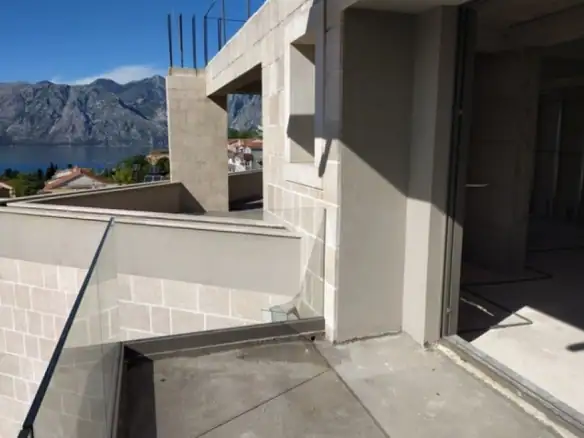 Trosoban stan 256 m² – Dobrota, Kotor — fotografija 6