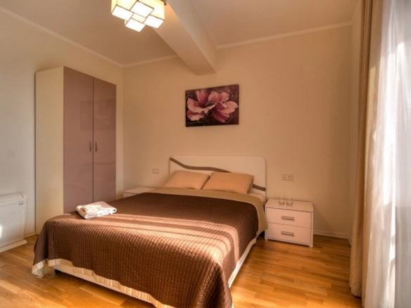 Trosoban stan 125 m² – Vidikovac, Budva — fotografija 9