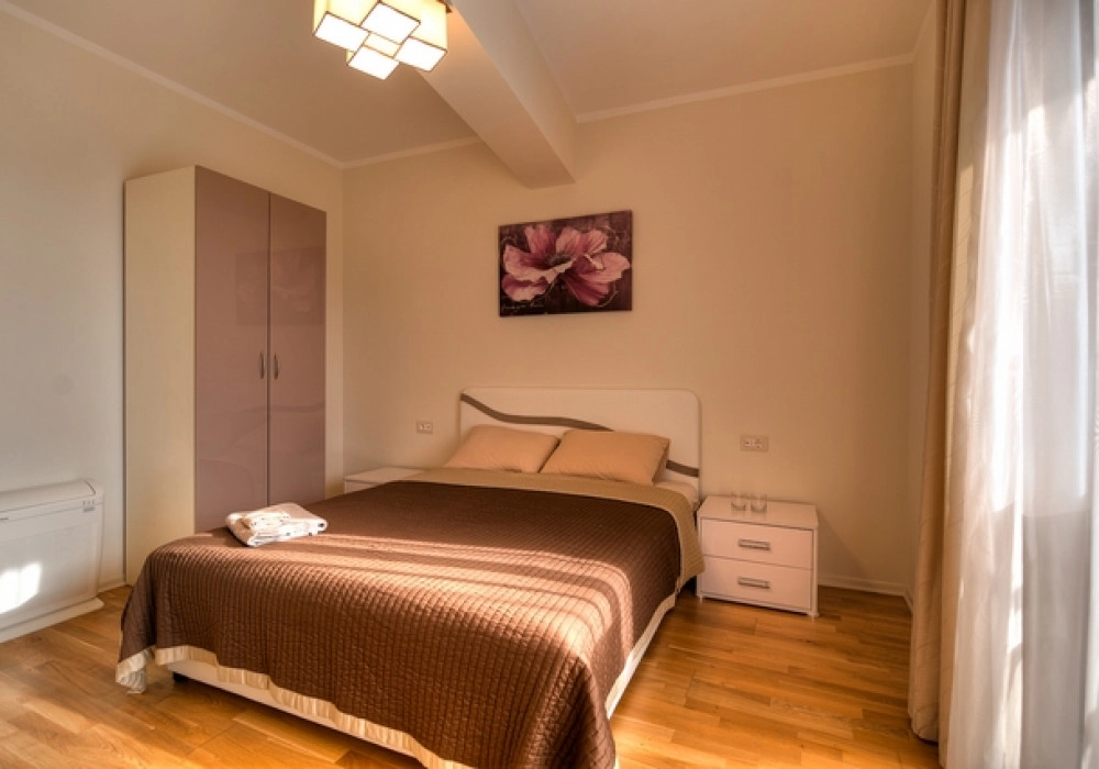 Trosoban-stan-u-kompleksu-Harmonia-Vidikovac-Budva-8 Trosoban stan 125 m² – Vidikovac, Budva — fotografija 9