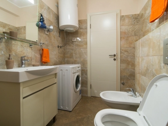 Trosoban stan 125 m² – Vidikovac, Budva — fotografija 10