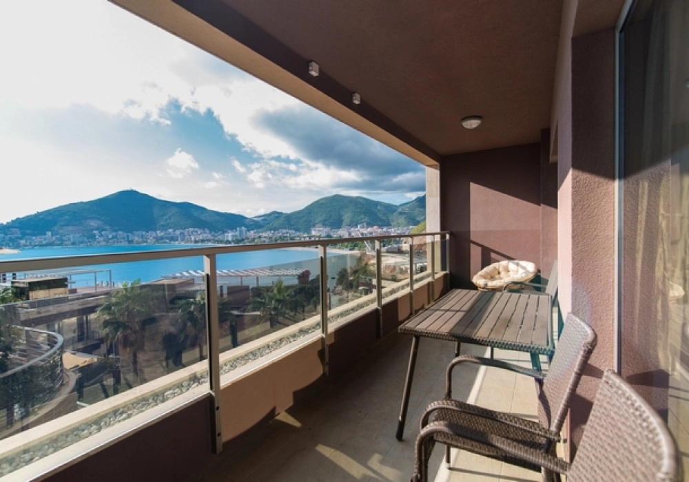 Cetvorosoban-stan-u-Boretima-Budva-1 Četvorosoban stan 125 m² – Boreti, Budva — fotografija 2