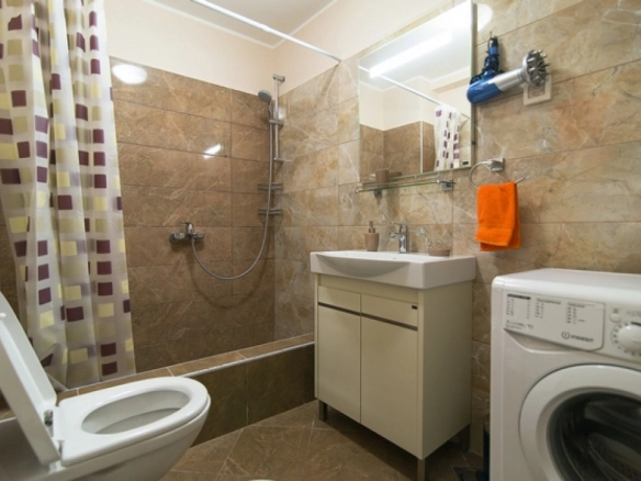 Četvorosoban stan 125 m² – Boreti, Budva — fotografija 8
