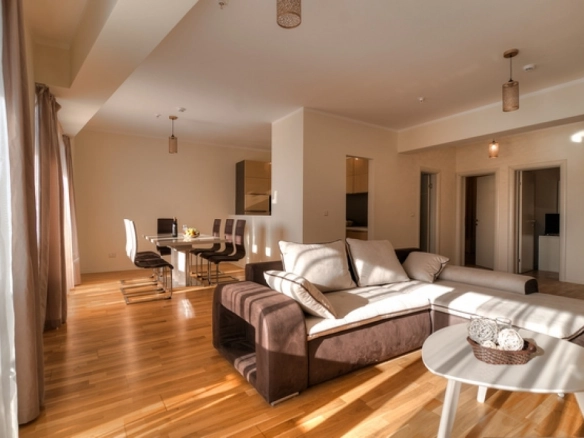 Četvorosoban stan 125 m² – Boreti, Budva — fotografija 15