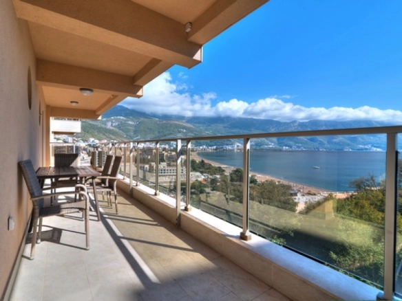 Trosoban stan 125 m² – Vidikovac, Budva — fotografija 5