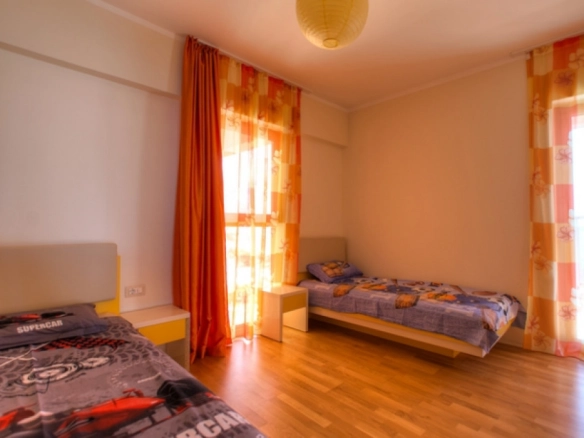 Trosoban stan 125 m² – Vidikovac, Budva — fotografija 14