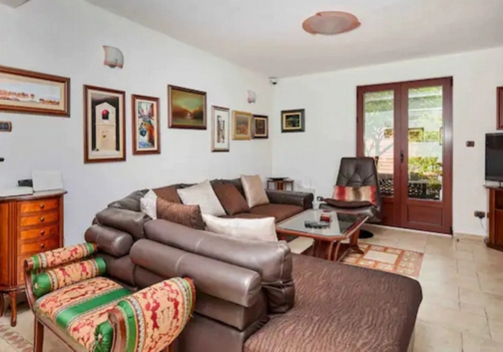 Kuca-sa-dvoristem-u-Dobroti-Kotor-6 Kuća 120 m² – Dobrota, Kotor — fotografija 7
