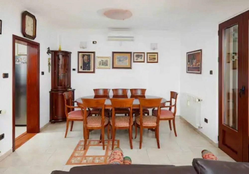 Kuca-sa-dvoristem-u-Dobroti-Kotor-13 Kuća 120 m² – Dobrota, Kotor — fotografija 14