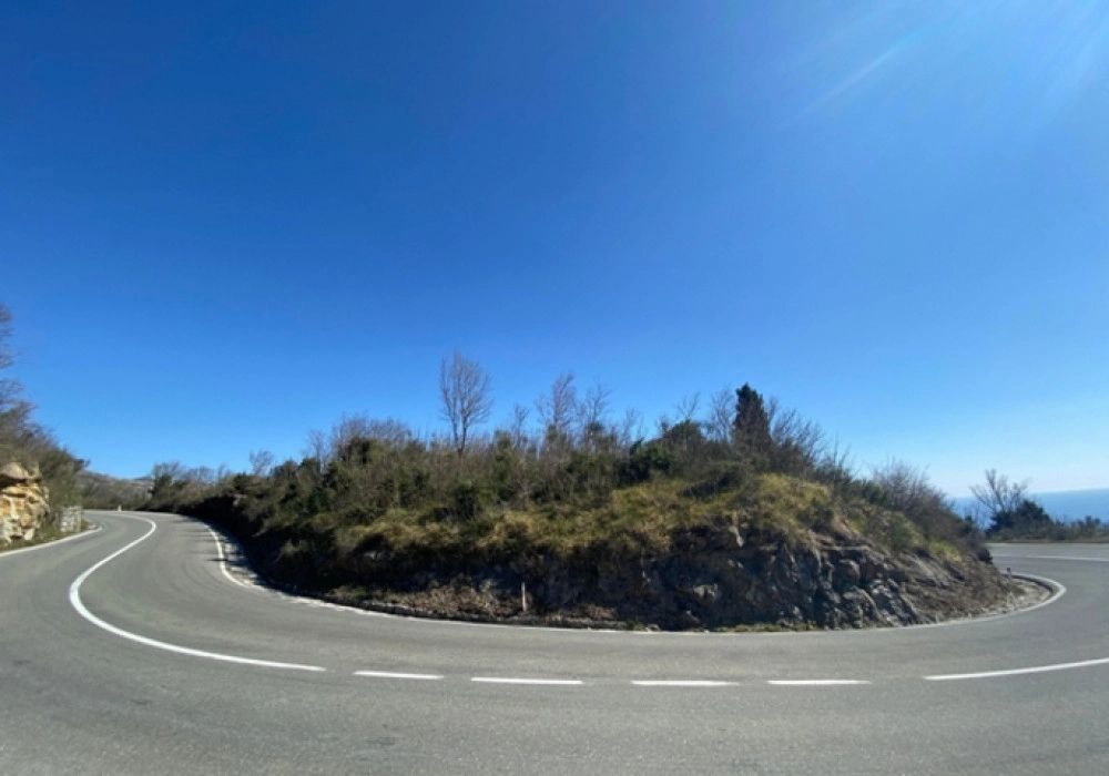 Plac-za-gradnju-sa-pogledom-na-more-Budva-6 Plac 5.914 m² – Budva — fotografija 7