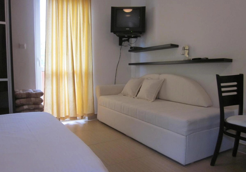 Mali-apart-hotel-u-Prznu-Budva-4 Hotel 170 m² – Pržno, Budva — fotografija 5