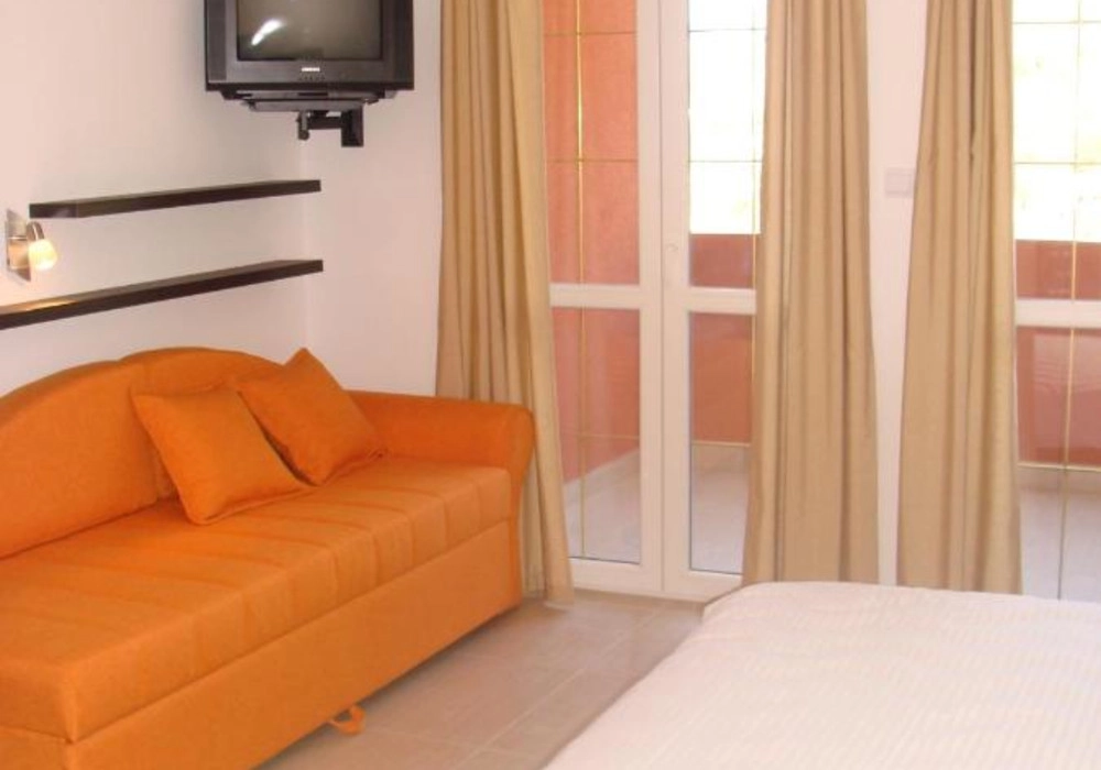 Mali-apart-hotel-u-Prznu-Budva-8 Hotel 170 m² – Pržno, Budva — fotografija 9