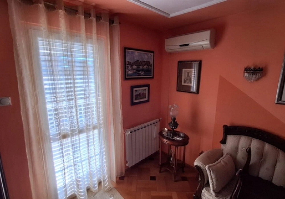 Kuca-sa-poslovnim-prostorom-u-Viticima-Bar-6 Kuća – Zeleni pojas, Bar — fotografija 7