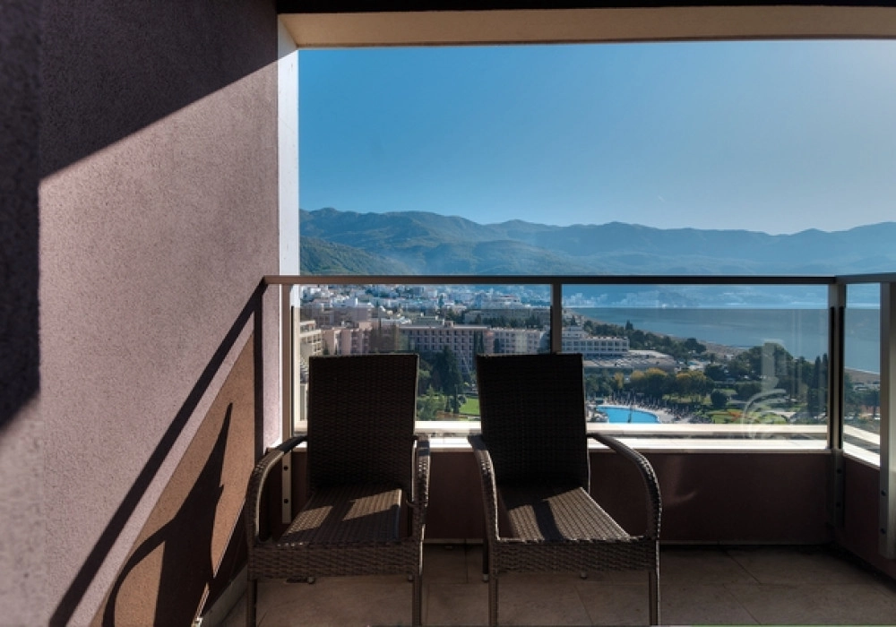Trosoban-stan-u-kompleksu-Harmonia-Vidikovac-Budva-14 Trosoban stan 149 m² – Vidikovac, Budva — fotografija 15