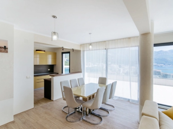 Trosoban stan 257 m² – Boreti, Budva — fotografija 8