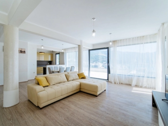 Trosoban stan 257 m² – Boreti, Budva — fotografija 9