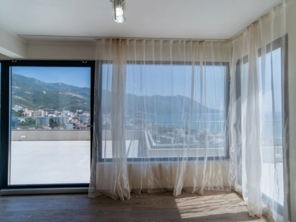 Trosoban stan 257 m² – Boreti, Budva — fotografija 11