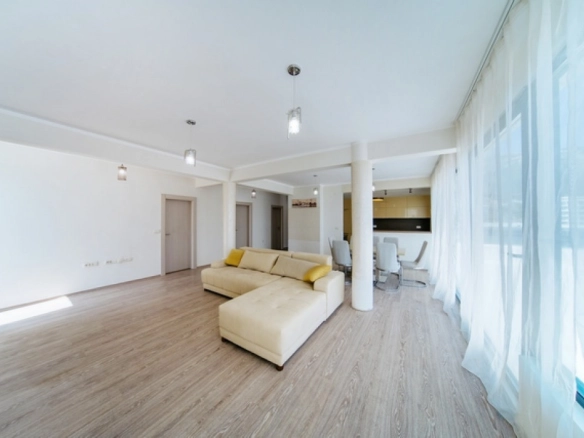 Trosoban stan 257 m² – Boreti, Budva — fotografija 12