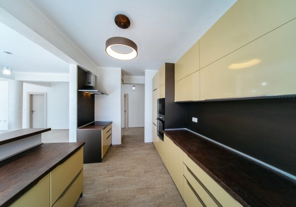 Trosoban-stan-sa-terasom-u-Boretima-Budva-14 Trosoban stan 257 m² – Boreti, Budva — fotografija 15