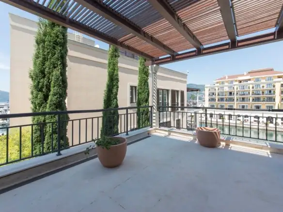 Dvosoban stan 128 m² – Gorica, Tivat — fotografija 2