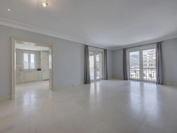 Dvosoban stan 128 m² – Gorica, Tivat — fotografija 4