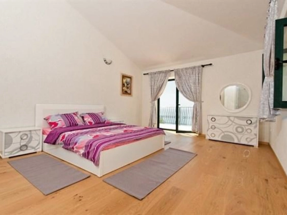 Kuća 500 m² – Blizikuće, Budva — fotografija 5